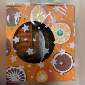 The Body Shop two pieces gift set.